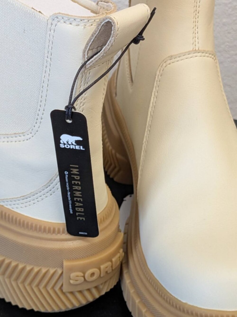 SOREL ONAtm AVE Chelsea Boot Waterproof Women's Boots Honey White, Size: 9 - O - Picture 3 of 6